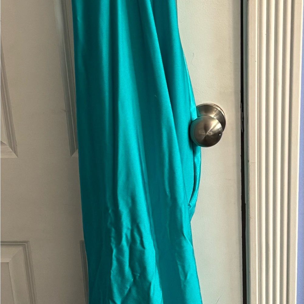 Jessica Angel prom dress
